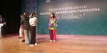 binali-yildirim-turkiye-silah-sanayisiyle-ekonomisiyle-her-seyden-once-vatan-sevgisiyle-hercumerc-olmus-bir-NT8r5sC1.jpg