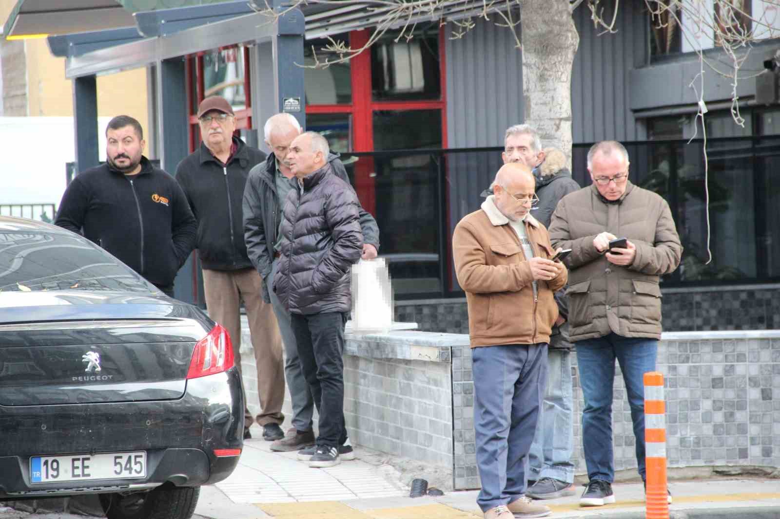 binanin catisinda intihara kalkisan sahsi il emniyet muduru ikna etti 5 YIYQgKJv