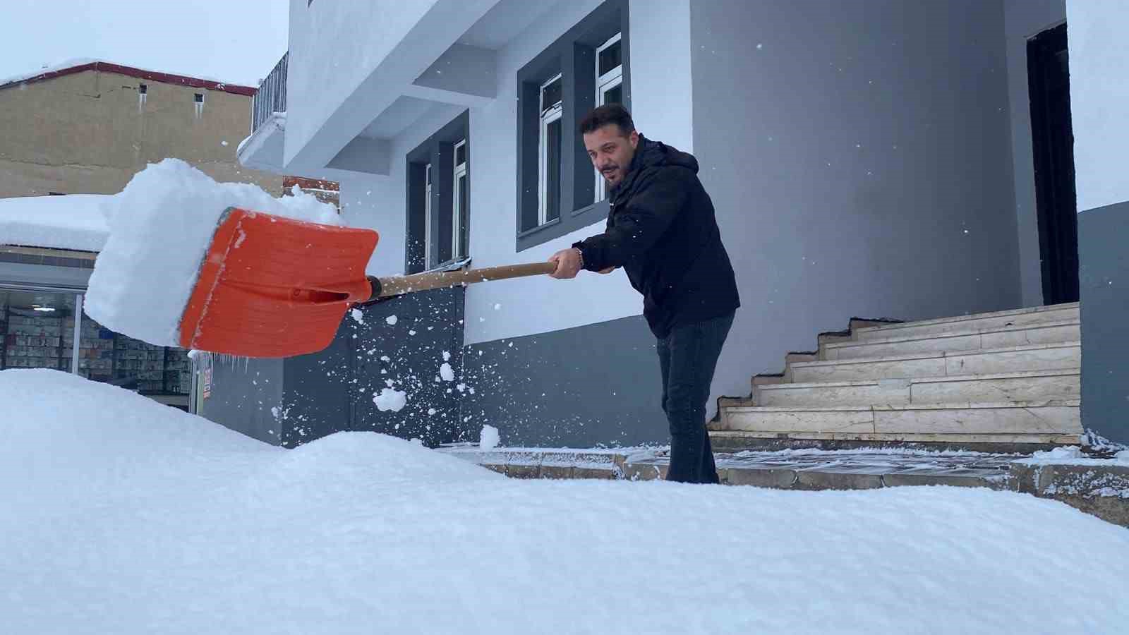 Bingöl genelinde kar yağışı etkisini sürdürüyor 4 bingol genelinde kar yagisi etkisini surduruyor 0