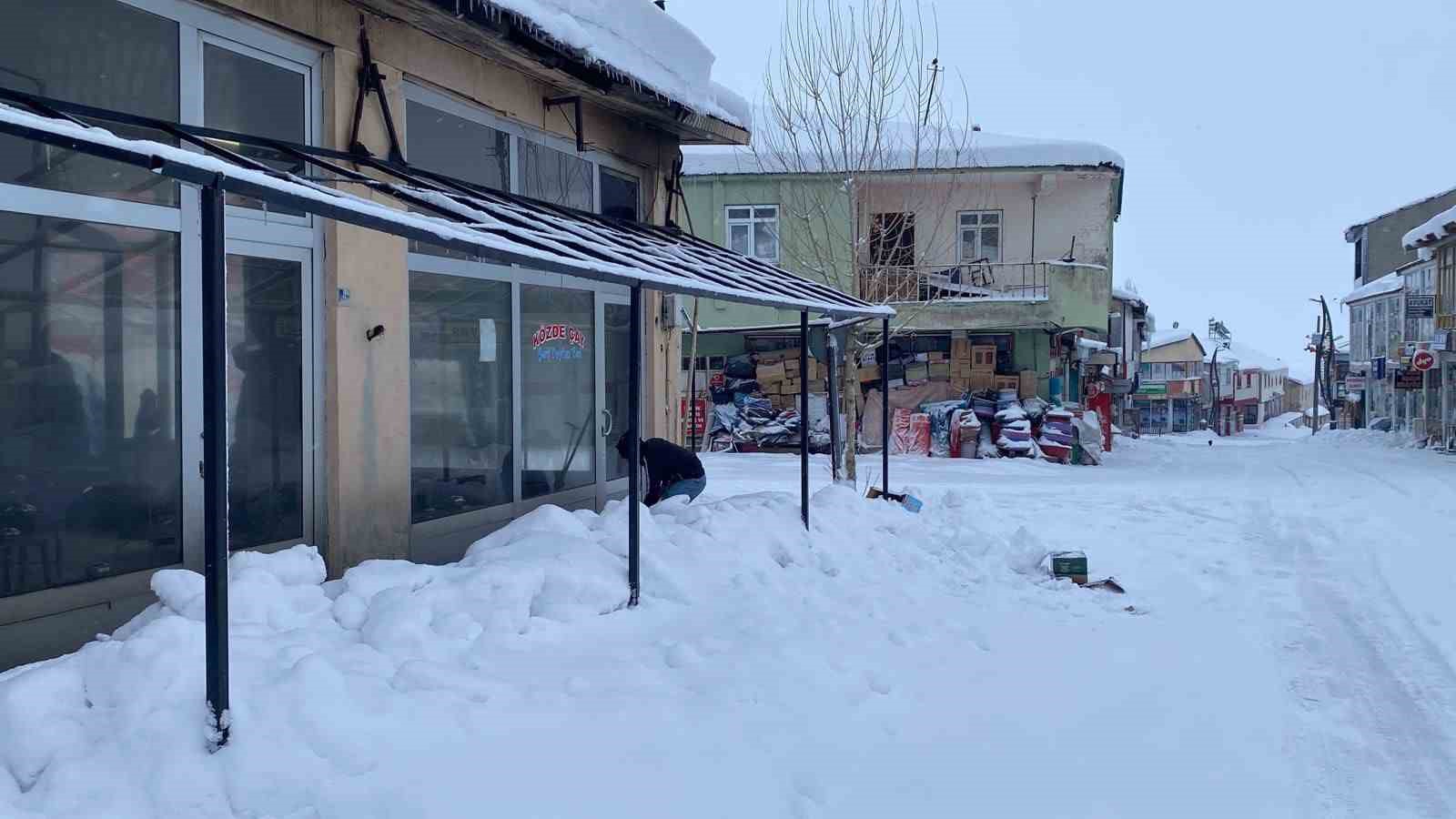 Bingöl genelinde kar yağışı etkisini sürdürüyor 6 bingol genelinde kar yagisi etkisini surduruyor 2 zQwsD7yj