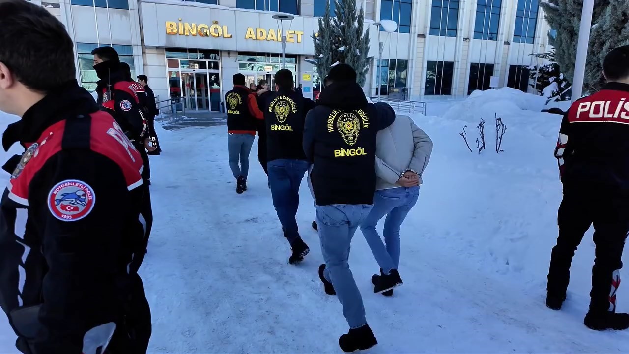 bingol merkezli change arac operasyonu 4 tutuklama 3 WnaPmmE3
