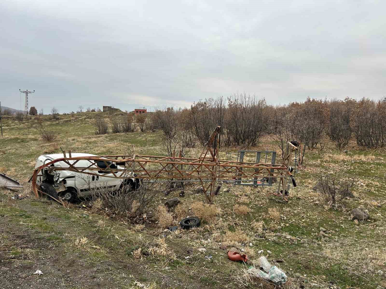 Bingöl trafik kazası: 2 yaralı 6 bingol trafik kazasi 2 yarali 2 a95sjLBa