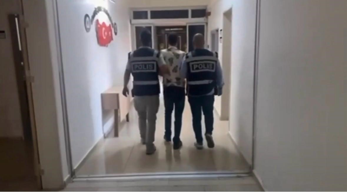 Bingöl’de 20 yıl kesinleşmiş hapis cezası bulunan firari yakalandı 4 bingolde 20 yil kesinlesmis hapis cezasi bulunan firari yakalandi 0 KSCvMesJ
