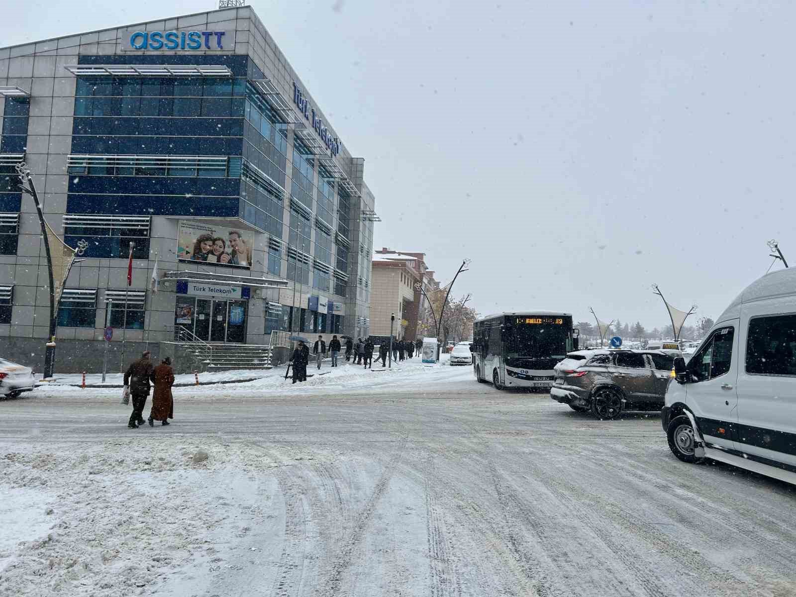 Bingöl’de beklenen kar yağışı başladı 6 bingolde beklenen kar yagisi basladi 2