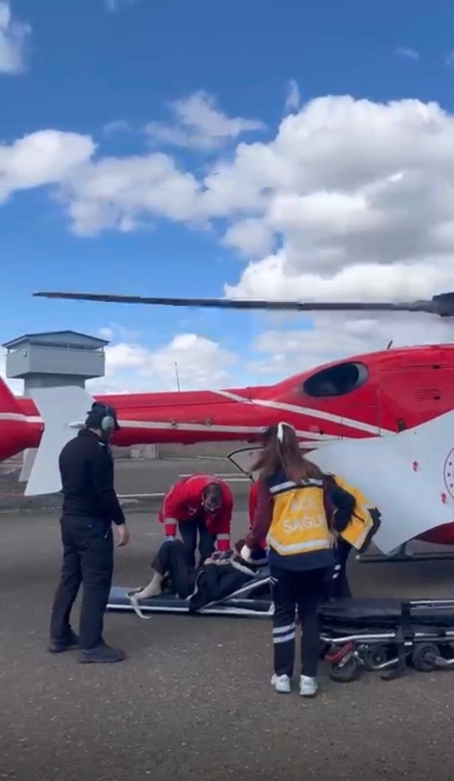 bingolde helikopter ambulans diyaliz hastasi havalandi 1 ZI4jevCJ
