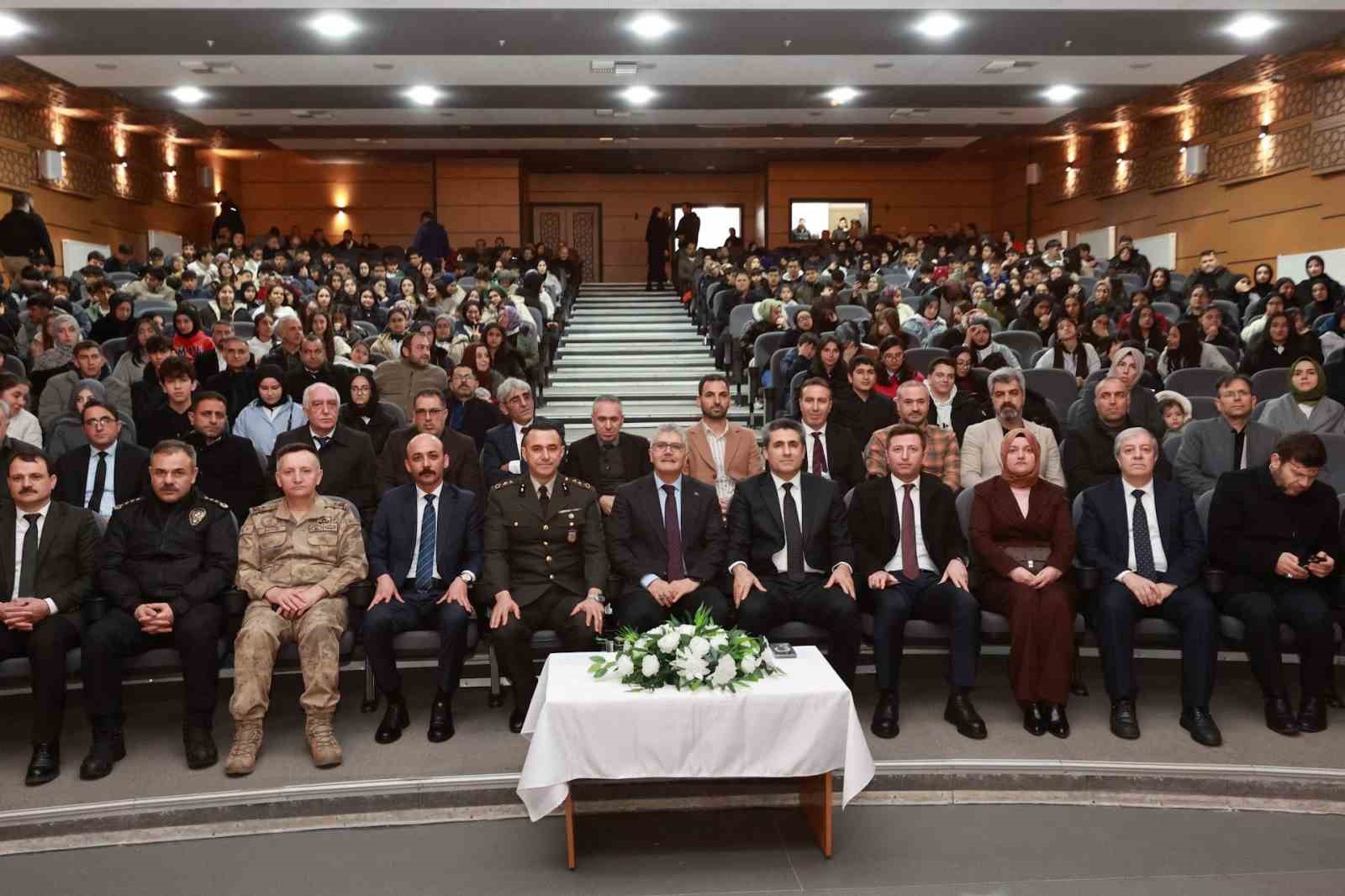 bingolde istiklal marsinin kabulunun 105 yili kutlandi 2 rfipJlgA