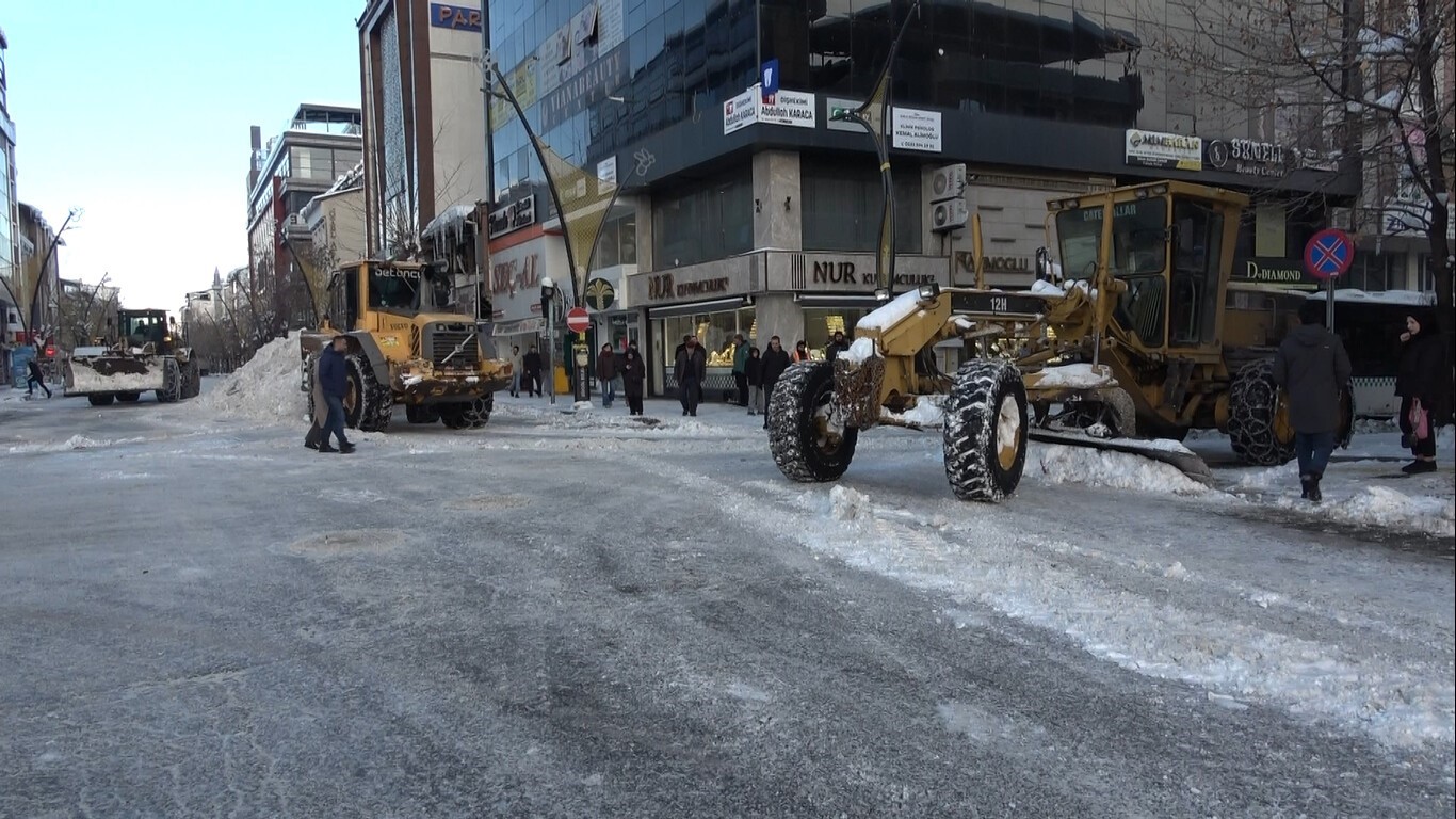 bingolde kar temizligi suruyor 1