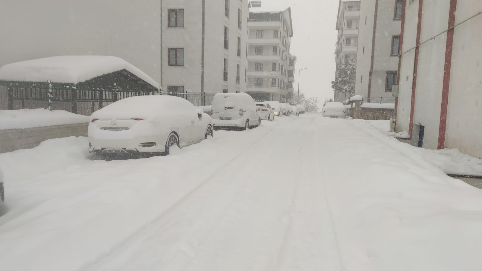 bingolde kar yagisi araliksiz devam ediyor 3 WB1UavBO