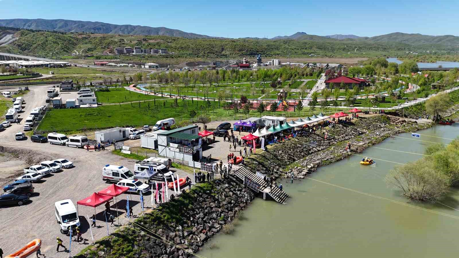 bingolde rafting soleni turkiye sampiyonasi coskuyla basladi 0 9ejBm8v9