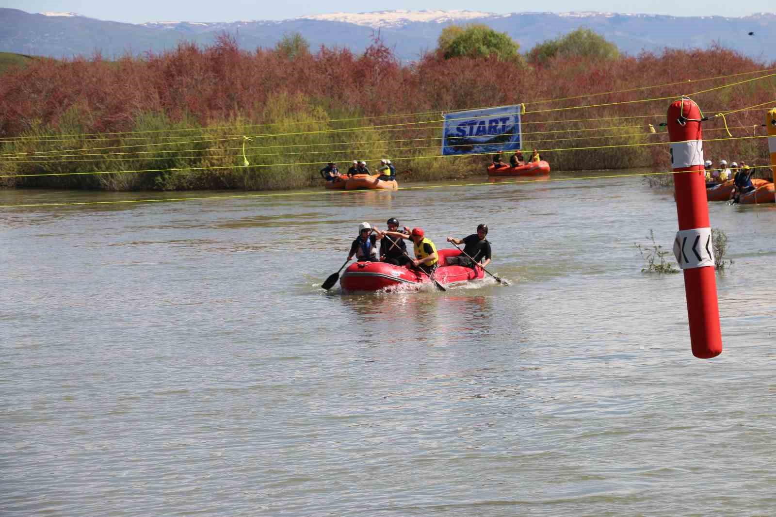 bingolde rafting soleni turkiye sampiyonasi coskuyla basladi 3 EYqqVpEh
