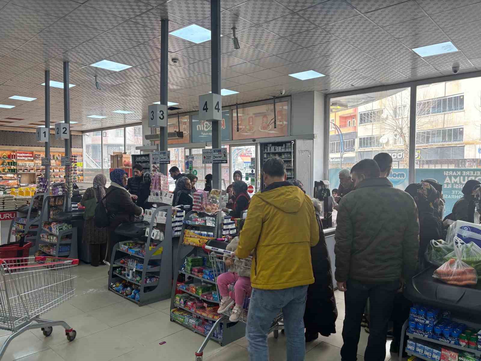 bingolde ramazan arifesinde alisveris hareketliligi 2 jtrljizJ