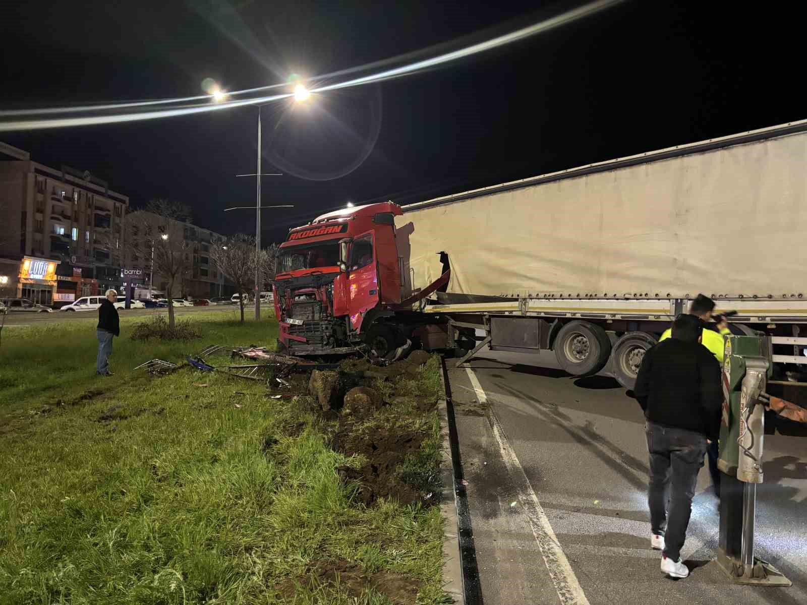 bingolde tir refuje girdi facianin esiginden donuldu 0 nS4Vtnrv