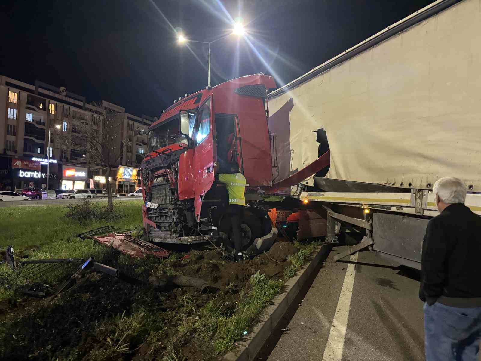 bingolde tir refuje girdi facianin esiginden donuldu 2 7Yvzm4PD