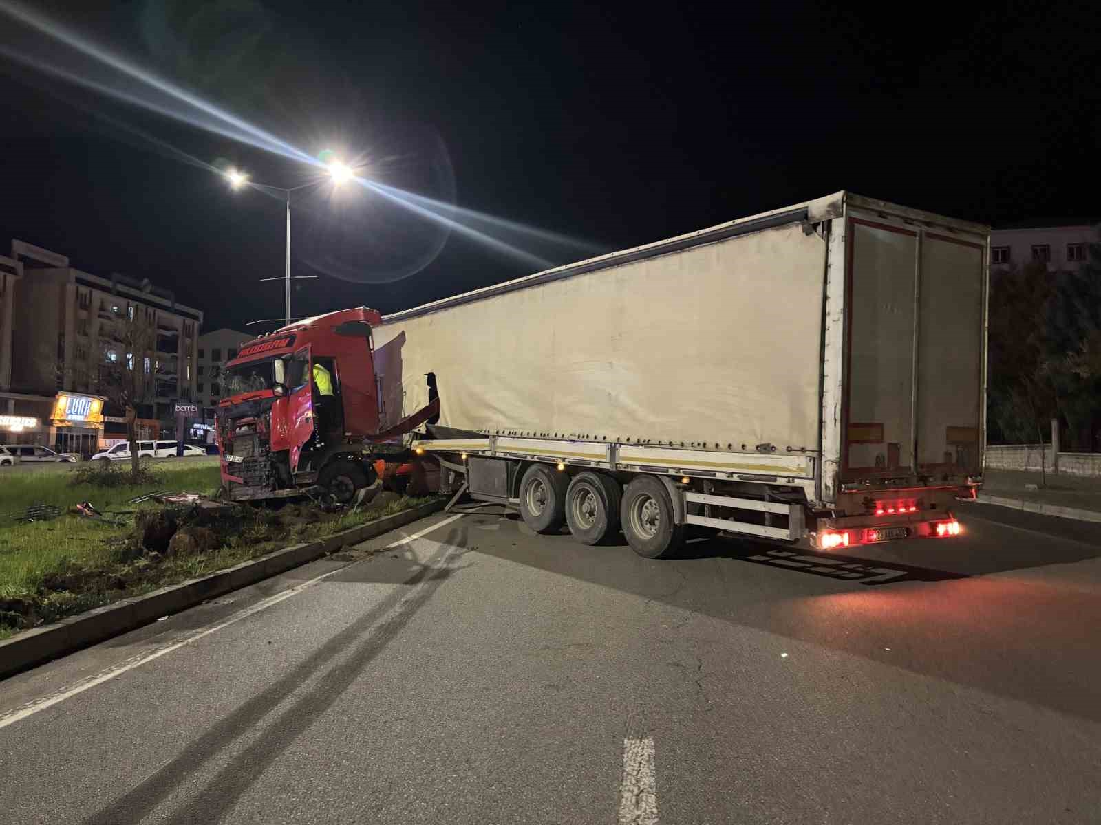 bingolde tir refuje girdi facianin esiginden donuldu 3