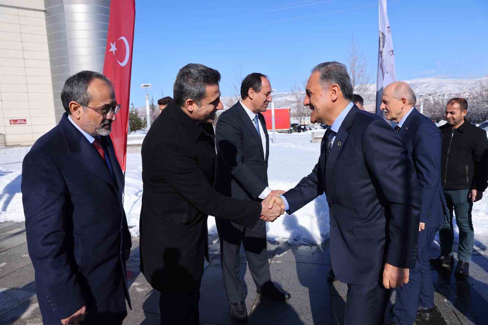 Bingöl’de TOKİ sosyal konutların kurası çekildi 8 bingolde toki sosyal konutlarin kurasi cekildi 4 AvNGBCw3