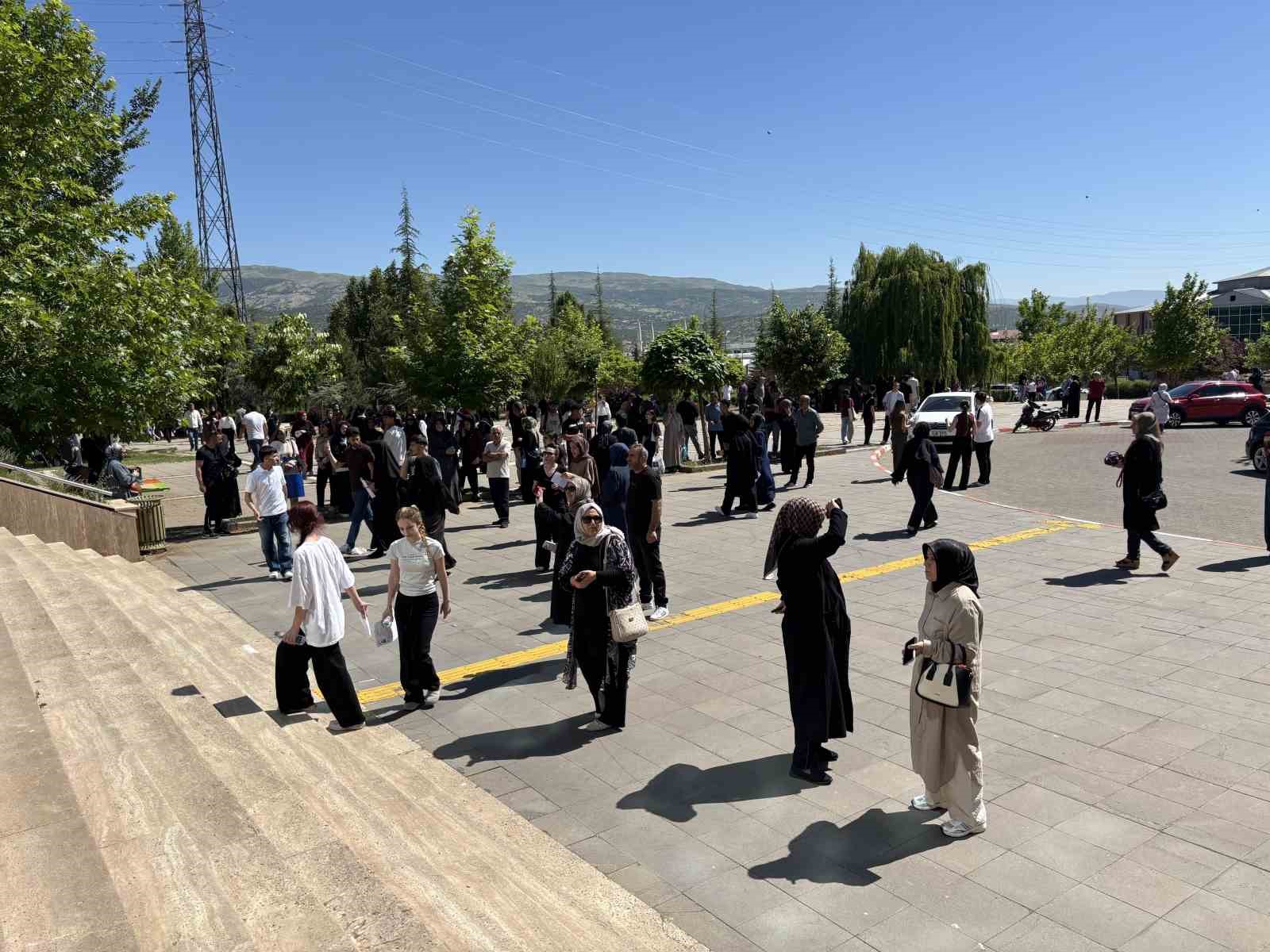 Bingöl’de YSK heyecanı 4 bingolde ysk heyecani 0 aSkJ5C4P