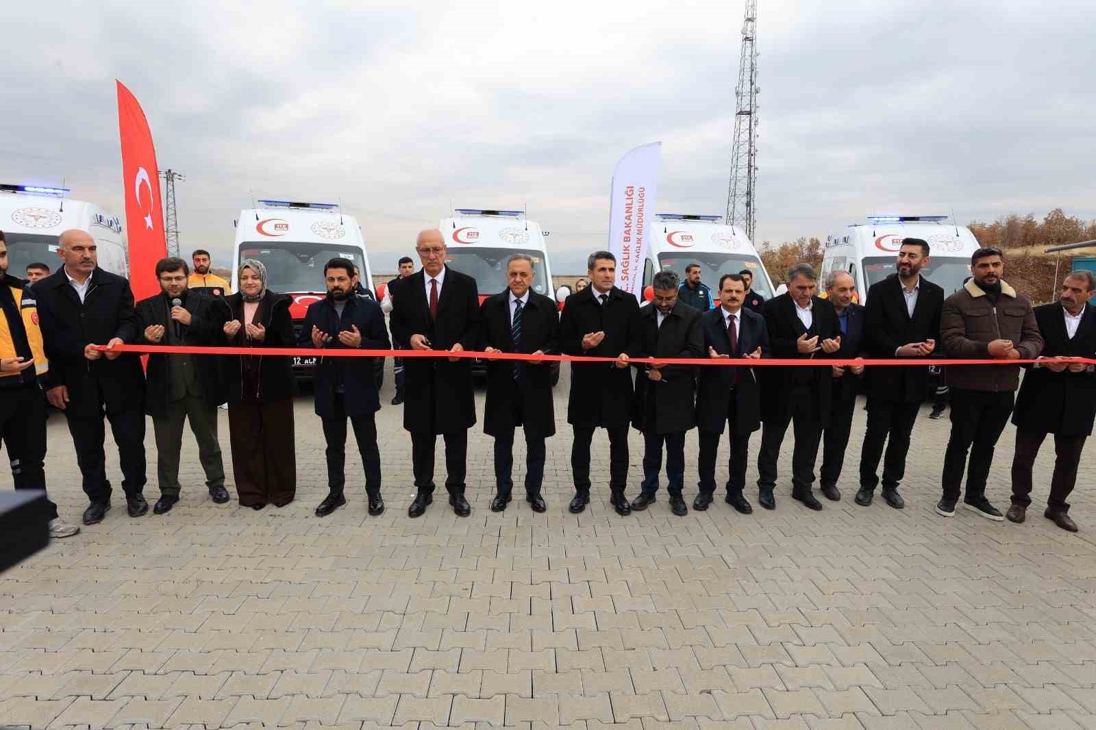 bingole 5 yeni ambulans ve 2 umke araci tahsis edildi 2 SPkTiDTy