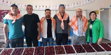 binlerce-insan-kiraz-festivali-icin-boreze-akin-etti-uSF6nULN.jpg