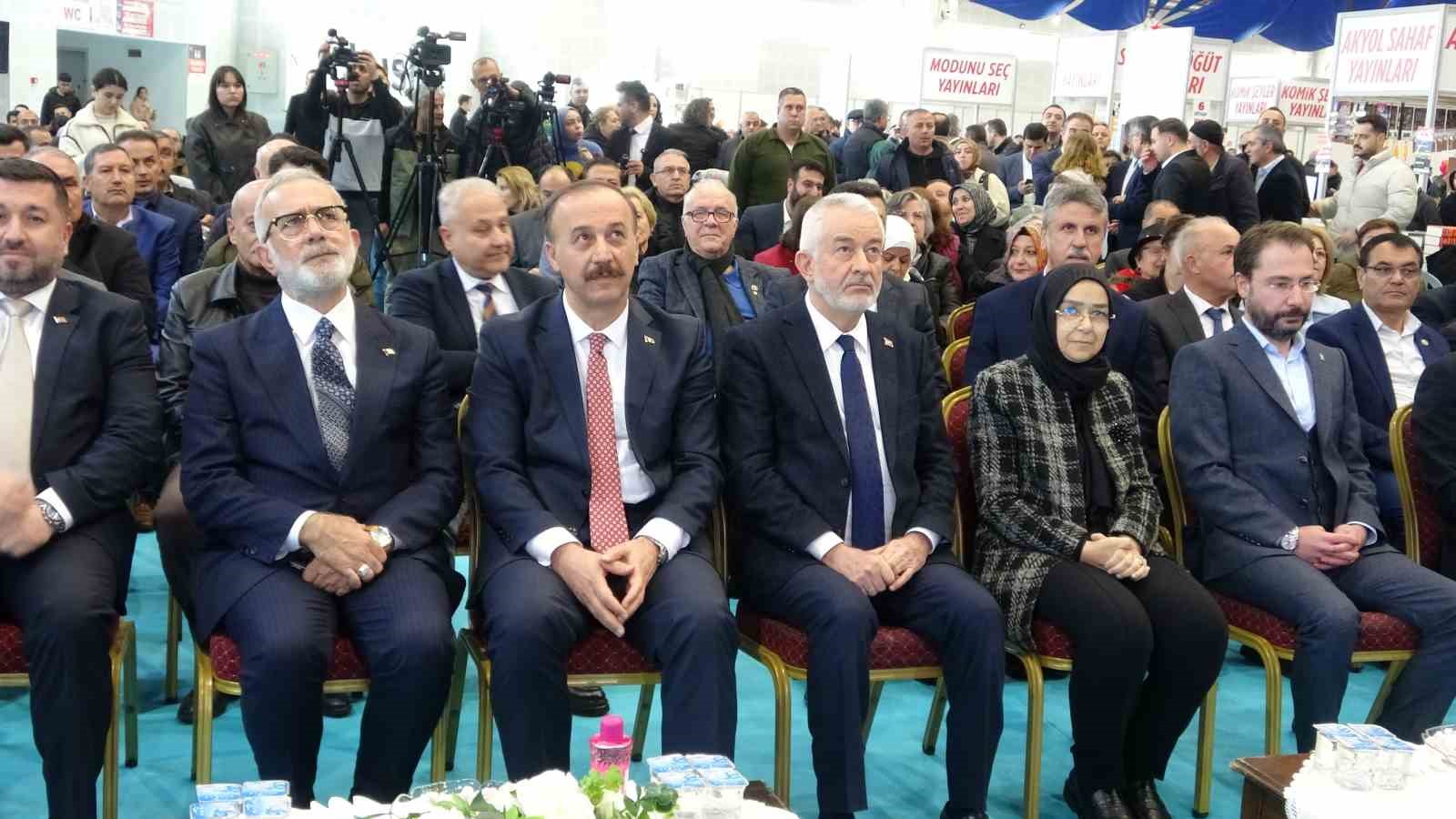 binlerce kitapseveri yazarlariyla bulusturacak 8 isparta kitap fuari acildi 0 K43hzBUz
