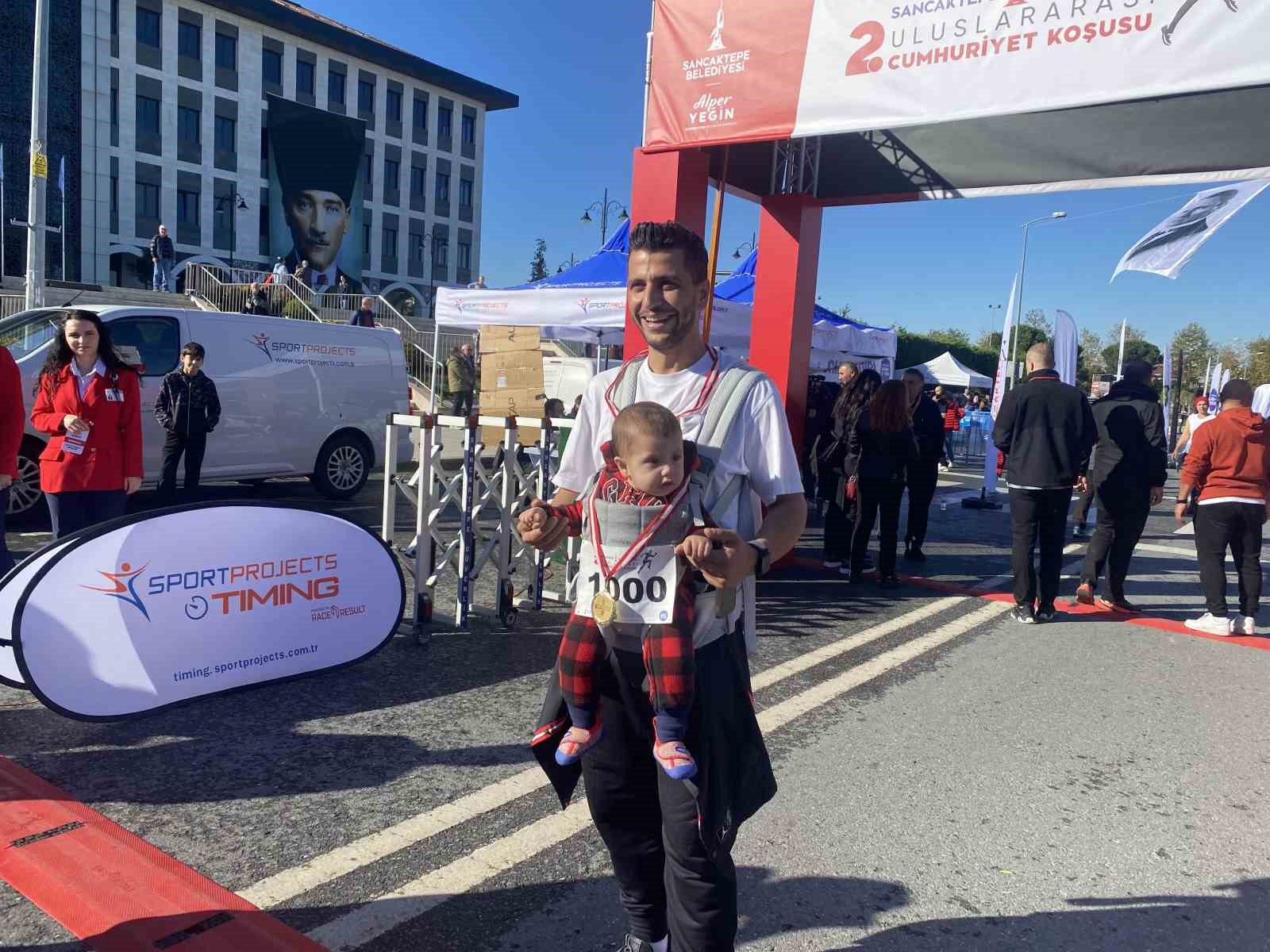binlerce sporcu sancaktepede cumhuriyet icin kostu 1 QjBBQcQJ