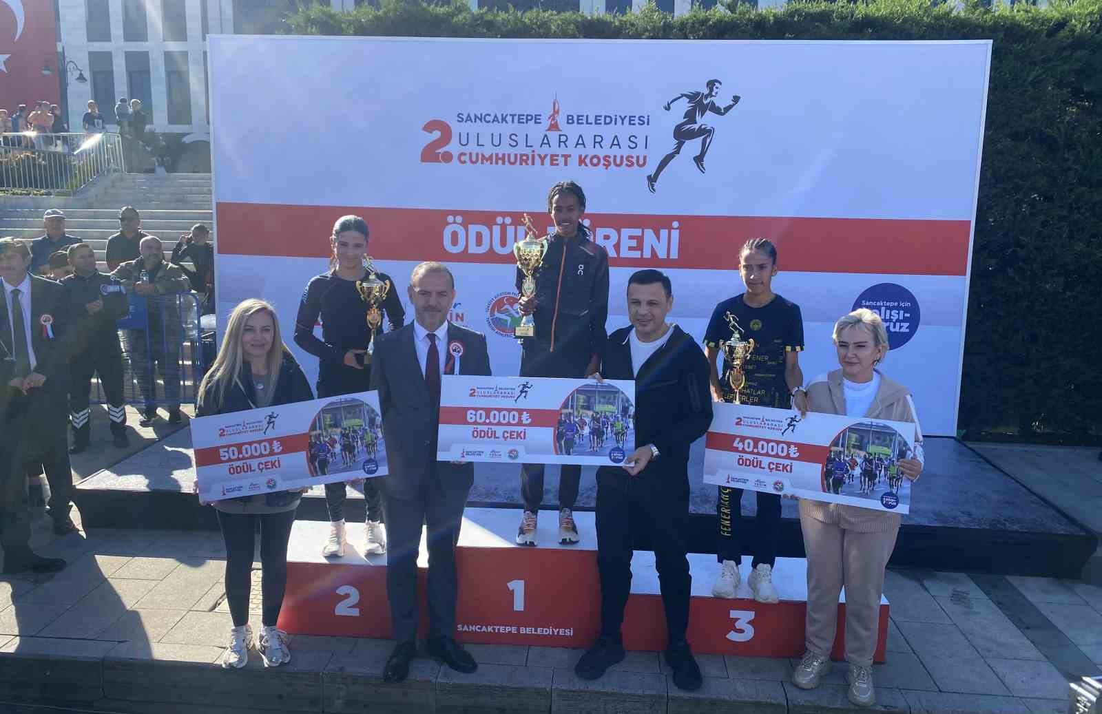 binlerce sporcu sancaktepede cumhuriyet icin kostu 3 M2uyHc4S