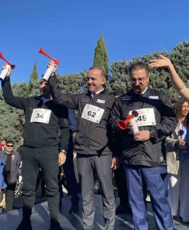 binlerce-sporcu-sancaktepede-cumhuriyet-icin-kostu-kgTbs68u.jpg