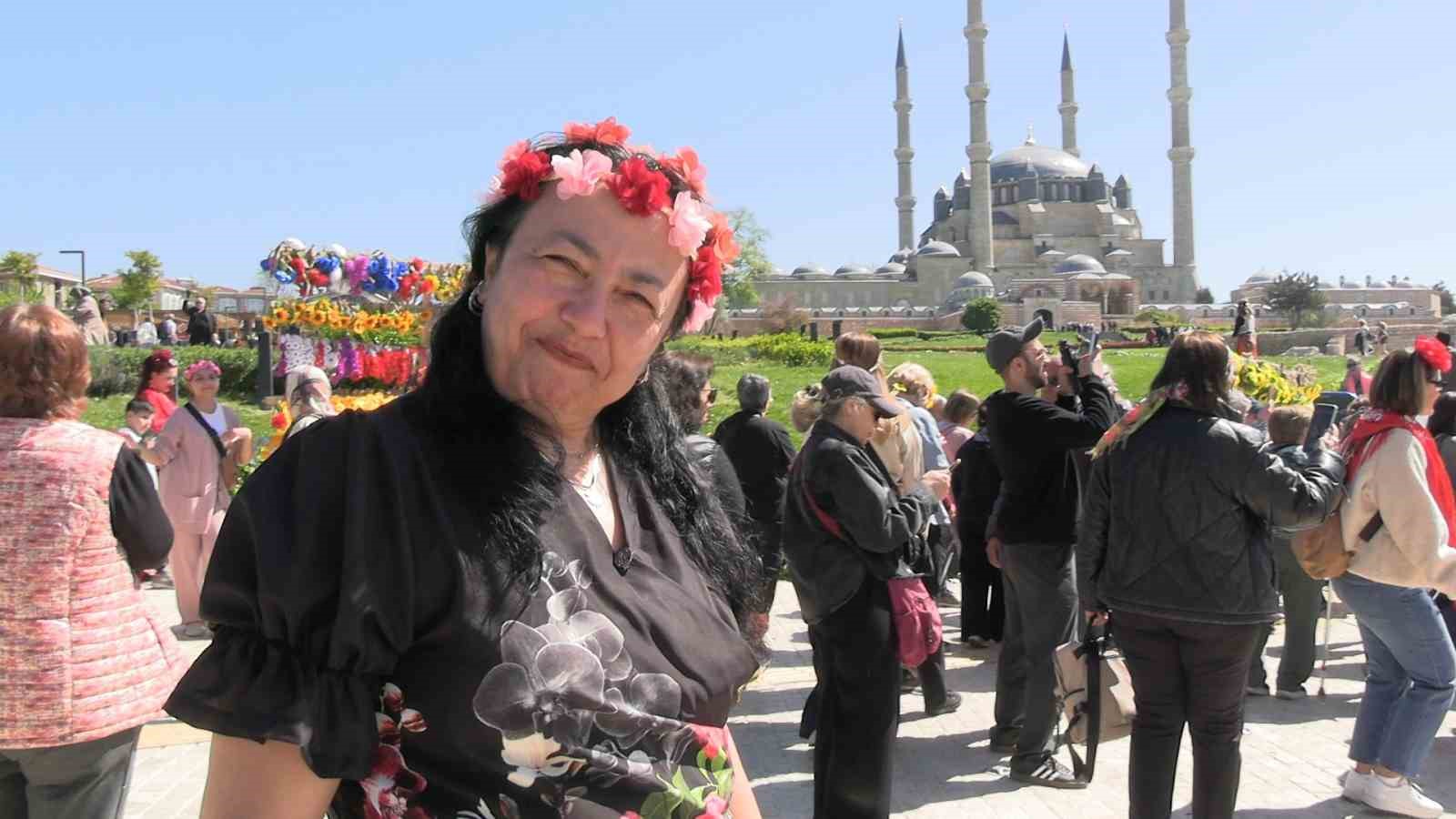 Binlerce turist Edirne’ye akın etti, Selimiye Meydanı doldu taştı: Esnaf bayram etti 10 binlerce turist edirneye akin etti selimiye meydani doldu tasti esnaf bayram etti 6 Nz2XW8XL