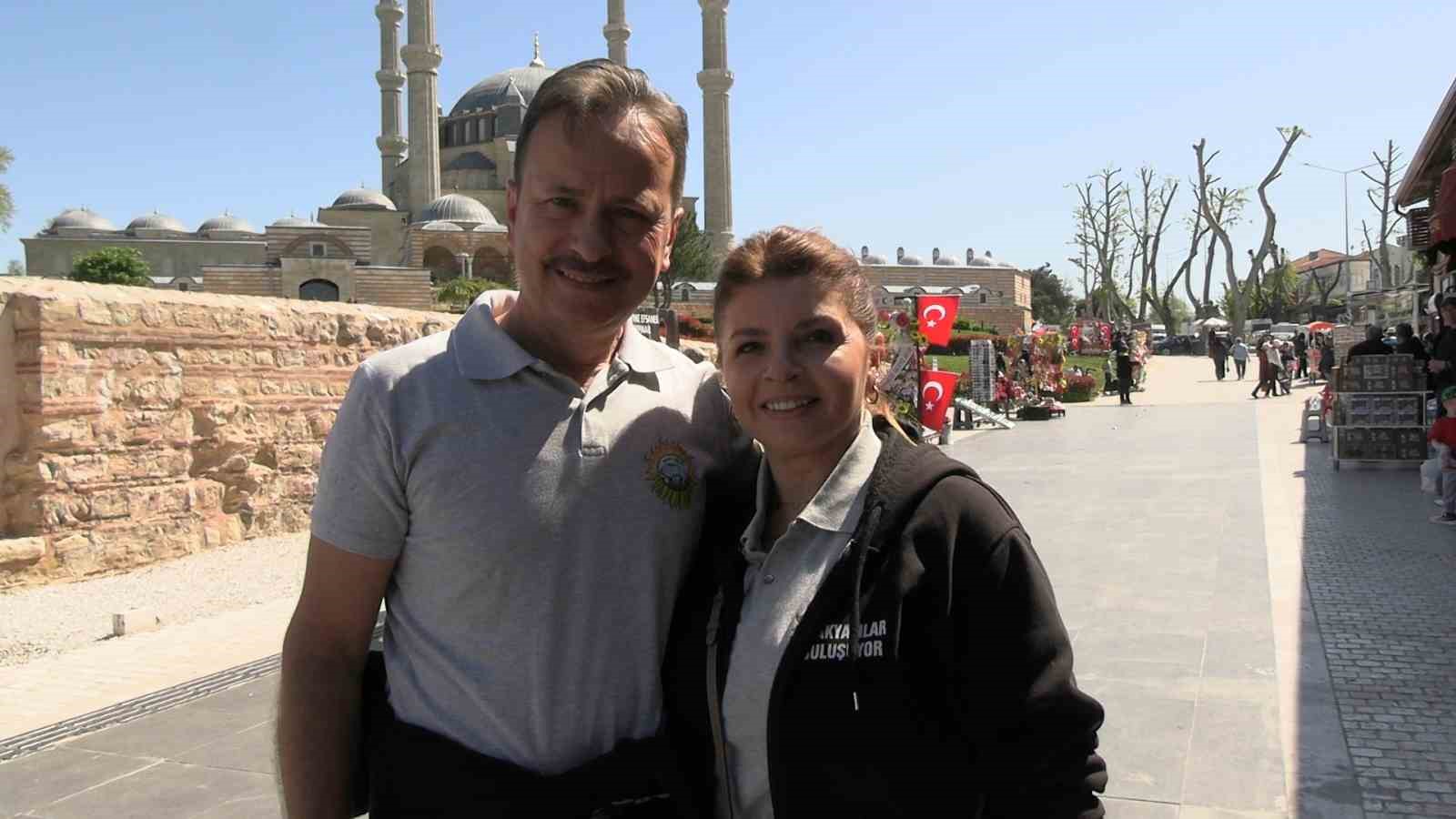 Binlerce turist Edirne’ye akın etti, Selimiye Meydanı doldu taştı: Esnaf bayram etti 13 binlerce turist edirneye akin etti selimiye meydani doldu tasti esnaf bayram etti 9 nvr2KZfI