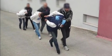 binlerce-uyusturucu-hapla-yakalandi-babam-hastaydi-savunmasi-yapti-TvkW9gVt.jpg