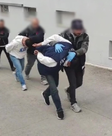 binlerce-uyusturucu-hapla-yakalandi-babam-hastaydi-savunmasi-yapti-TvkW9gVt.jpg