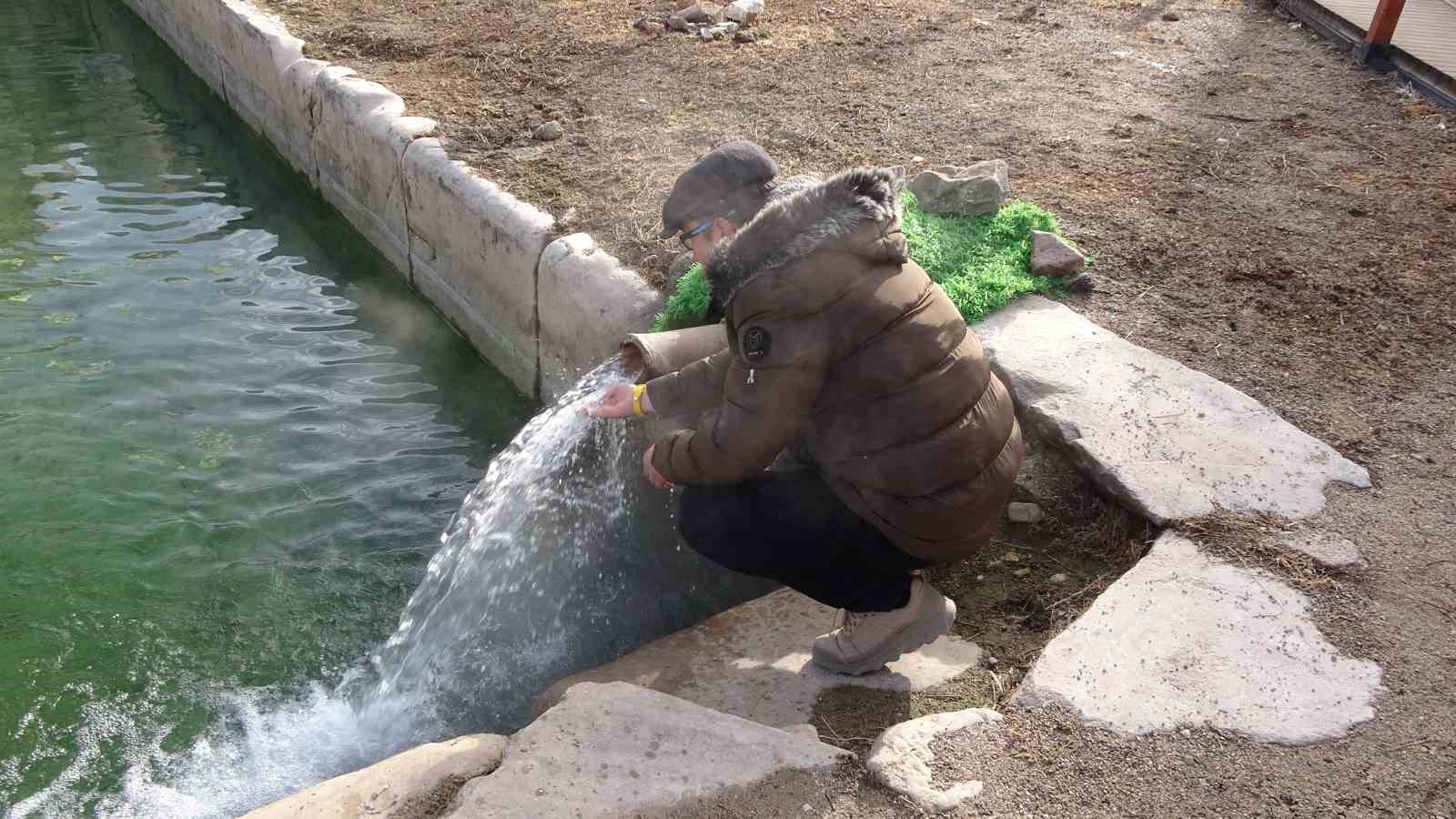 binlerce yillik roma hamami ziyaretcilerini agirlamaya devam ediyor 3 XFGfH5SD