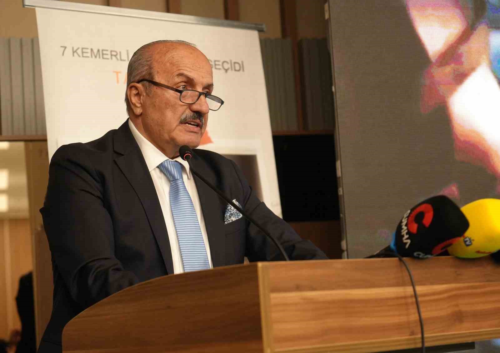 binlerce yillik tarihi yapay zekayla anlatan film sinirlari asti 4 Nrv8eKJl