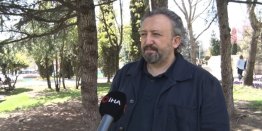 bir-adam-yaratmak-filminin-yonetmeni-ceri-gunumuz-insani-cok-fazla-bir-sekilde-kendine-zarar-8yj4pZ7G.jpg
