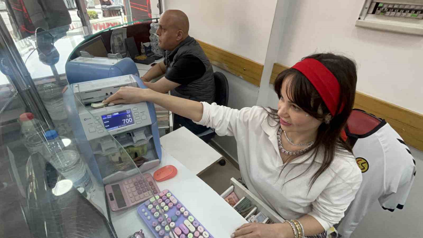 bir anlik dalginlik 100 euroya boyle mal oldu 3 rM2k1slt