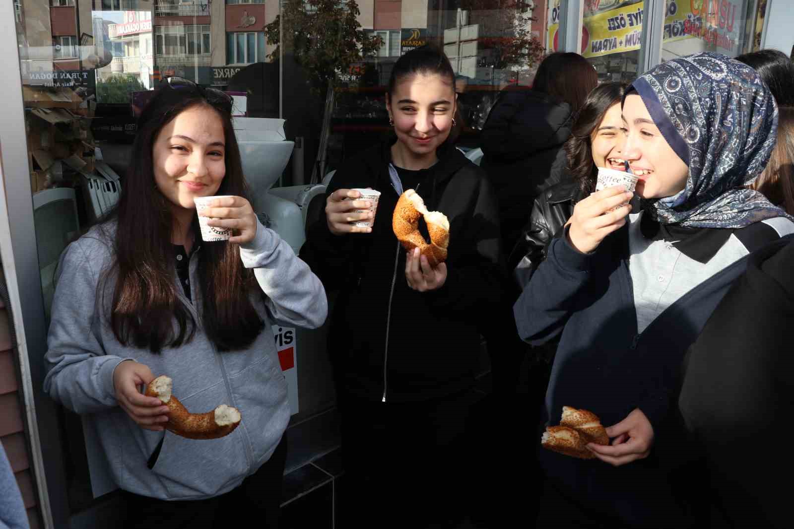 bir bardak sut ile onyargilari yikti anlamli etkinlik taktir topladi 4 8SCUFvXq