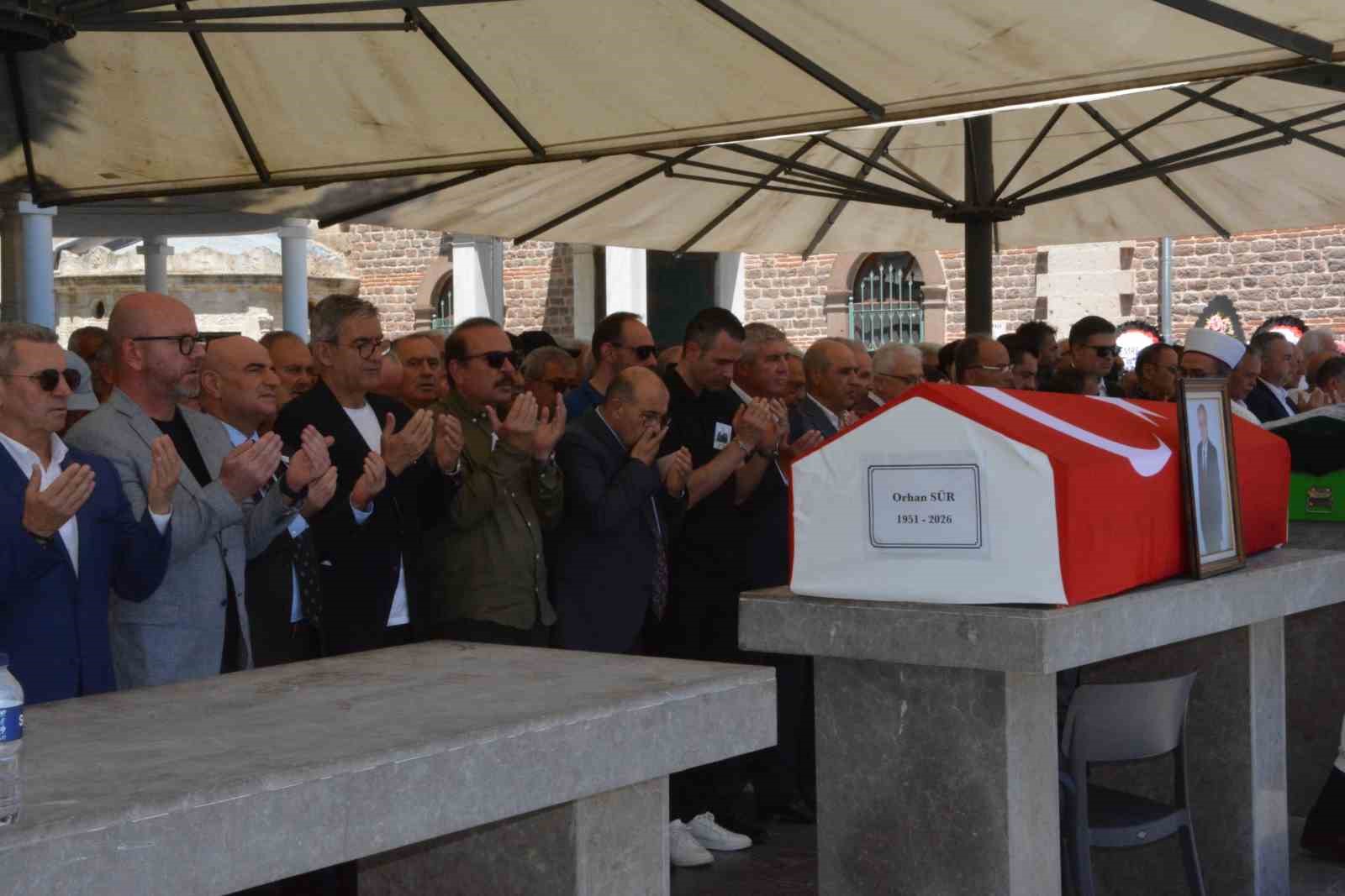 bir cenaze tek parti 2 genel baskan 5 n9Yg5psP