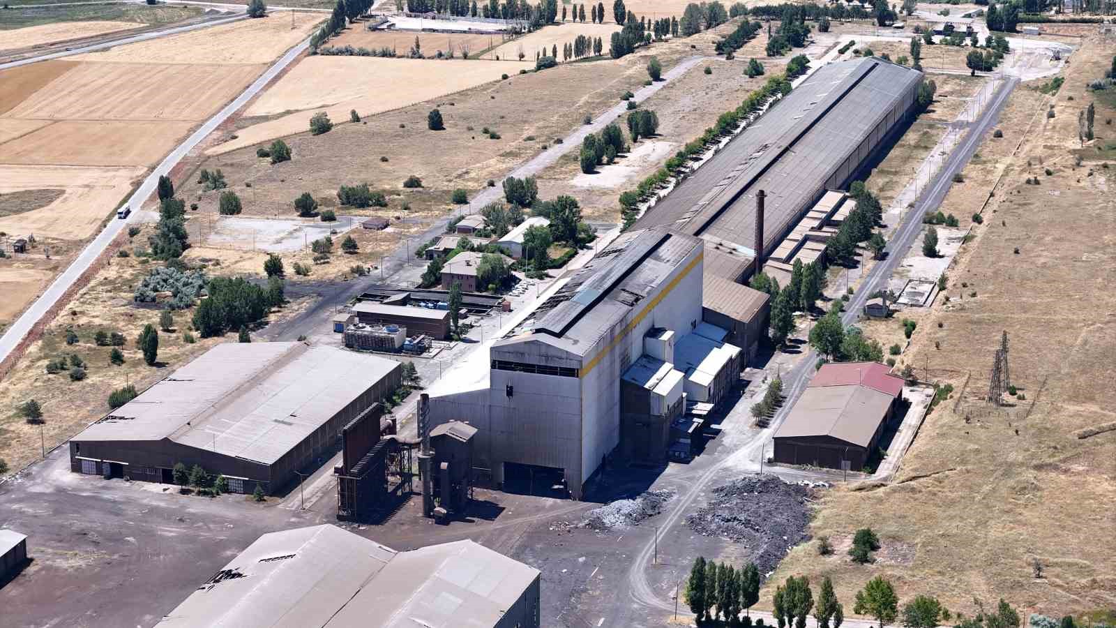 Bir dönem Türkiye’nin en büyüklerindendi, şimdi korku filmlerini aratmıyor 4 bir donem turkiyenin en buyuklerindendi simdi korku filmlerini aratmiyor 0 8cn1JRYp