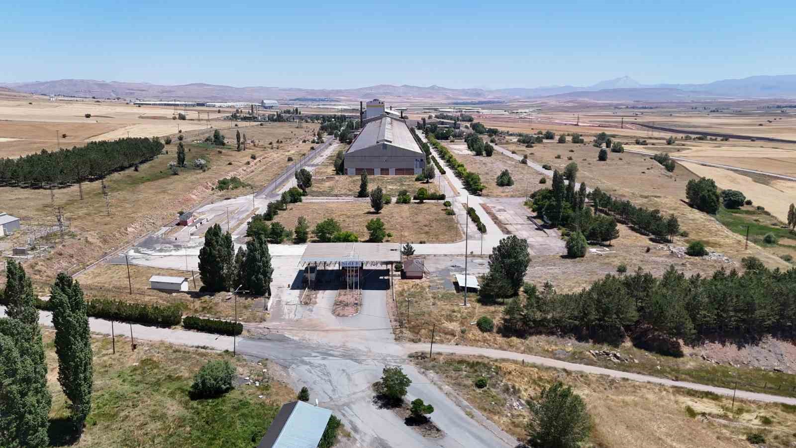 Bir dönem Türkiye’nin en büyüklerindendi, şimdi korku filmlerini aratmıyor 5 bir donem turkiyenin en buyuklerindendi simdi korku filmlerini aratmiyor 1 mlQwjm2K