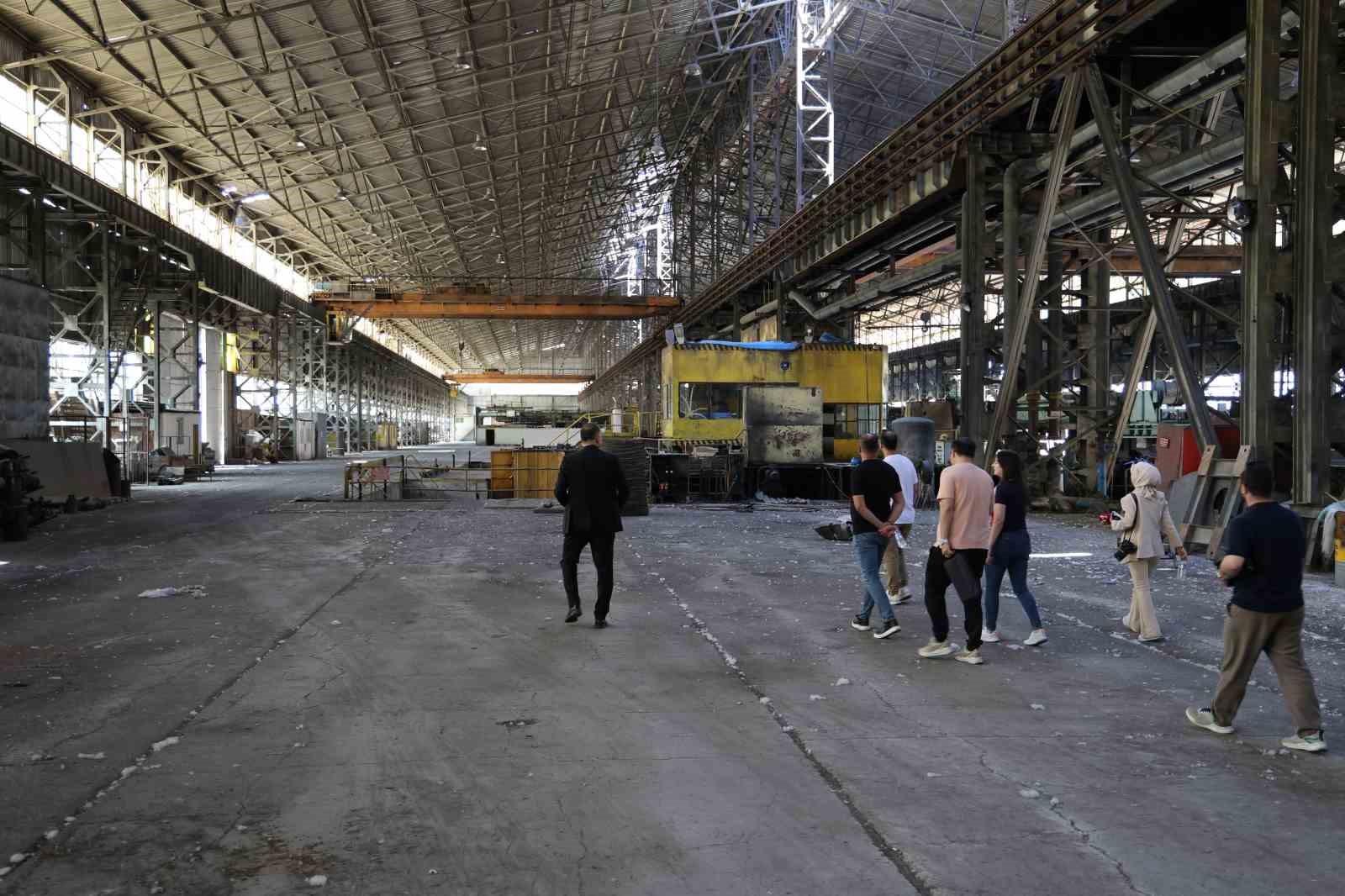 Bir dönem Türkiye’nin en büyüklerindendi, şimdi korku filmlerini aratmıyor 14 bir donem turkiyenin en buyuklerindendi simdi korku filmlerini aratmiyor 10 JJNvraYZ
