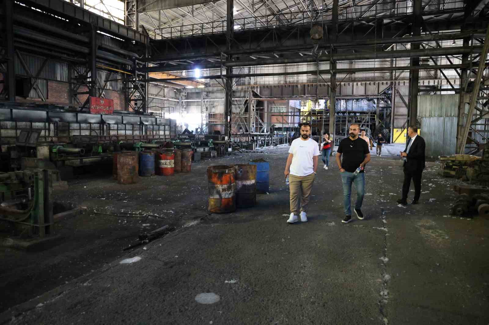 Bir dönem Türkiye’nin en büyüklerindendi, şimdi korku filmlerini aratmıyor 12 bir donem turkiyenin en buyuklerindendi simdi korku filmlerini aratmiyor 8