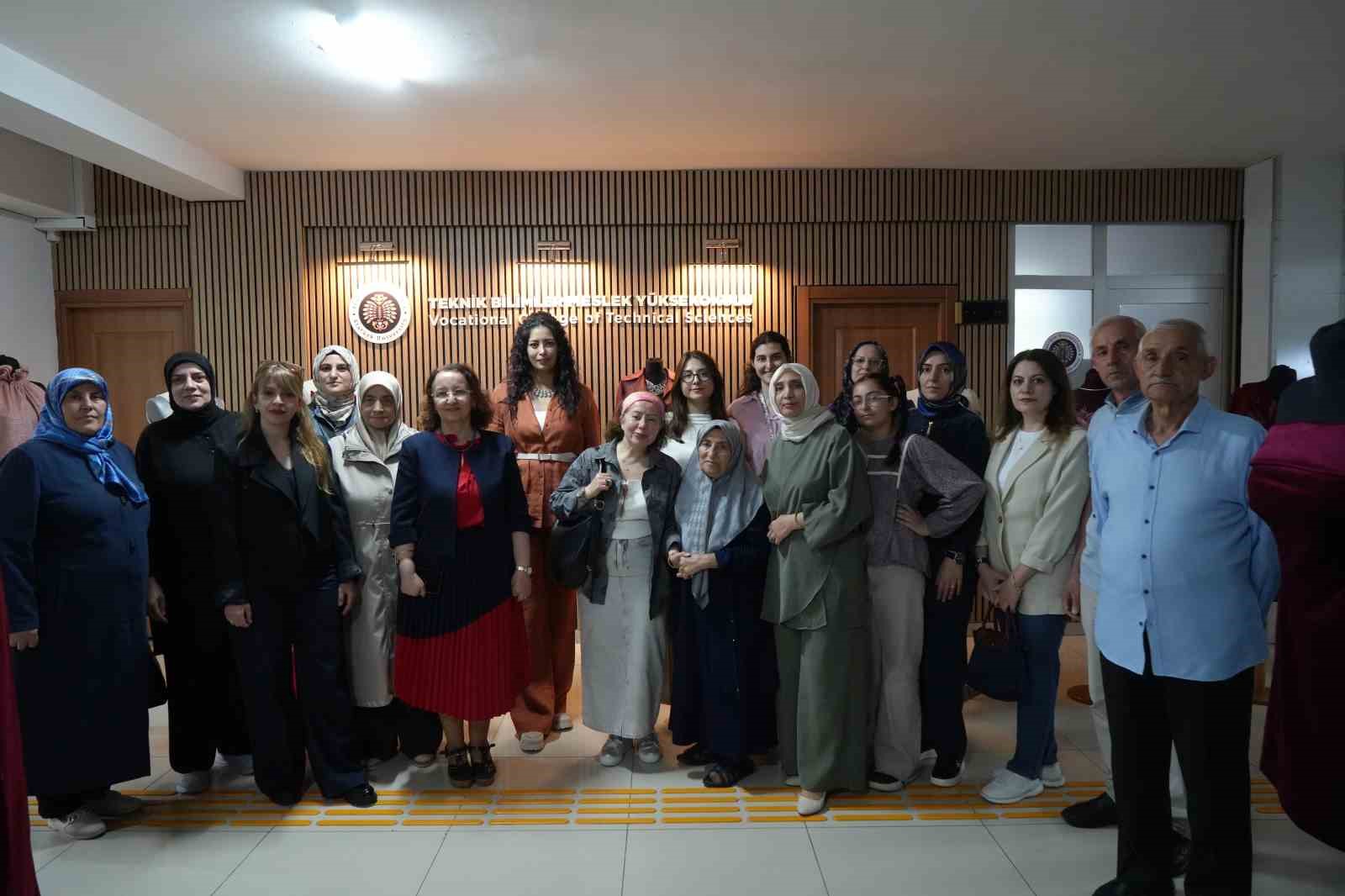 Bir kadının iğnesinden dökülen zarafet 13 bir kadinin ignesinden dokulen zarafet 9 GzIh4Zsm