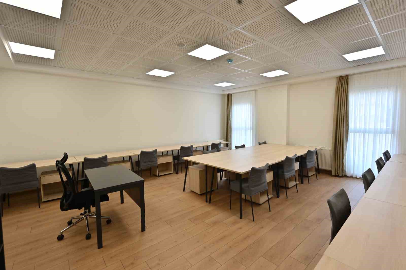 bir kiz gelecek programi kapsaminda bollucada insa edilen kiz ogrenci yurdu kapilarini acti 2