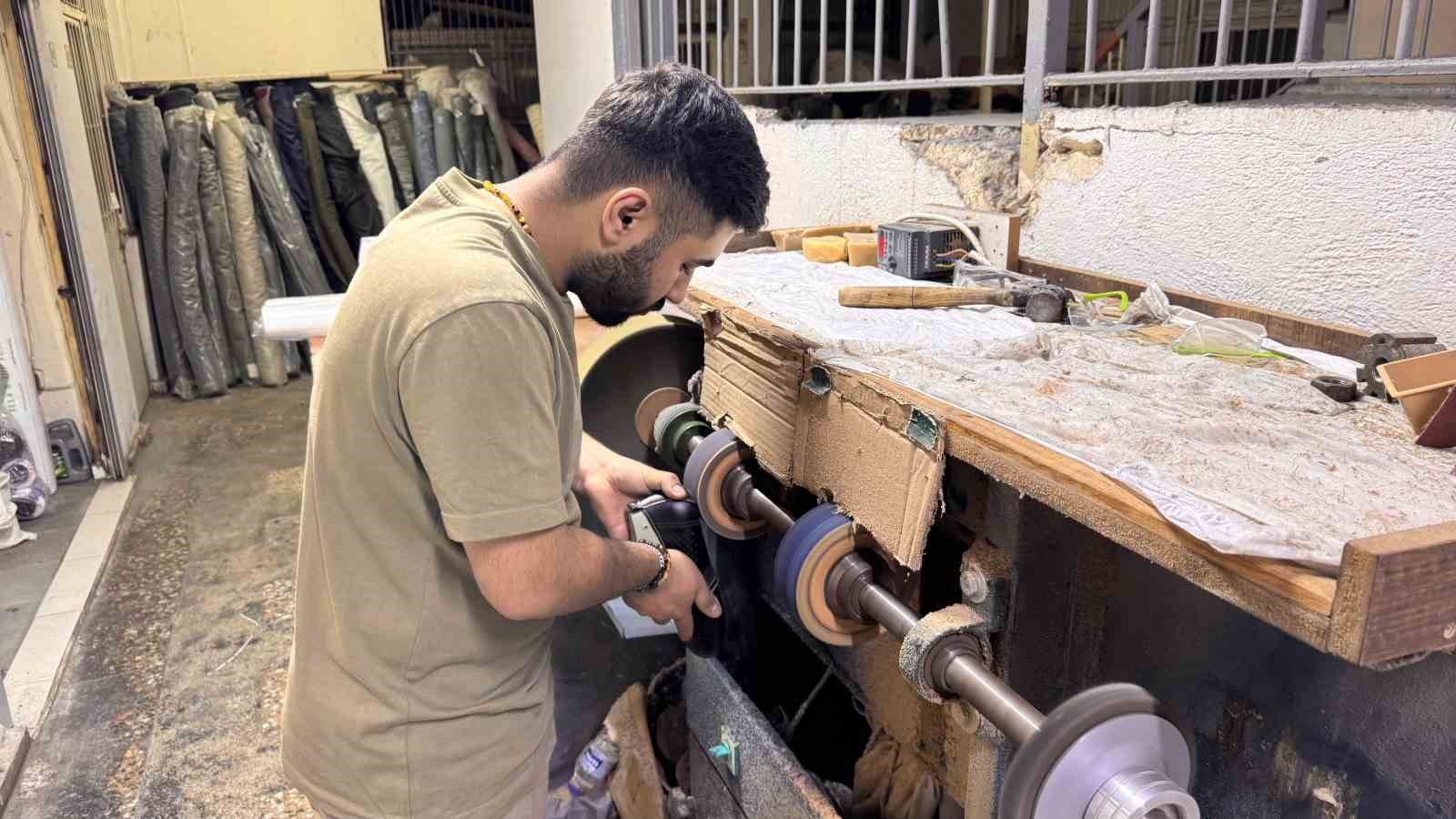 bir meslek daha yok oluyor cirak bulunamayan kunduracilikta son donemlerini yasiyor 1 dlcVuebY