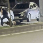 bir-tokatla-yere-serdigi-sahsi-surukleyerek-goturdu-o-anlar-kamerada-ED8H6EJ4.jpg