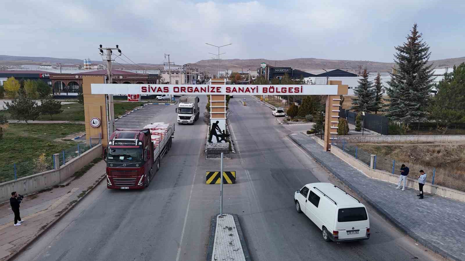bir yanda sanayi uretimi yapiliyor bir yanda doga korunuyor 0 jmLMHiIs