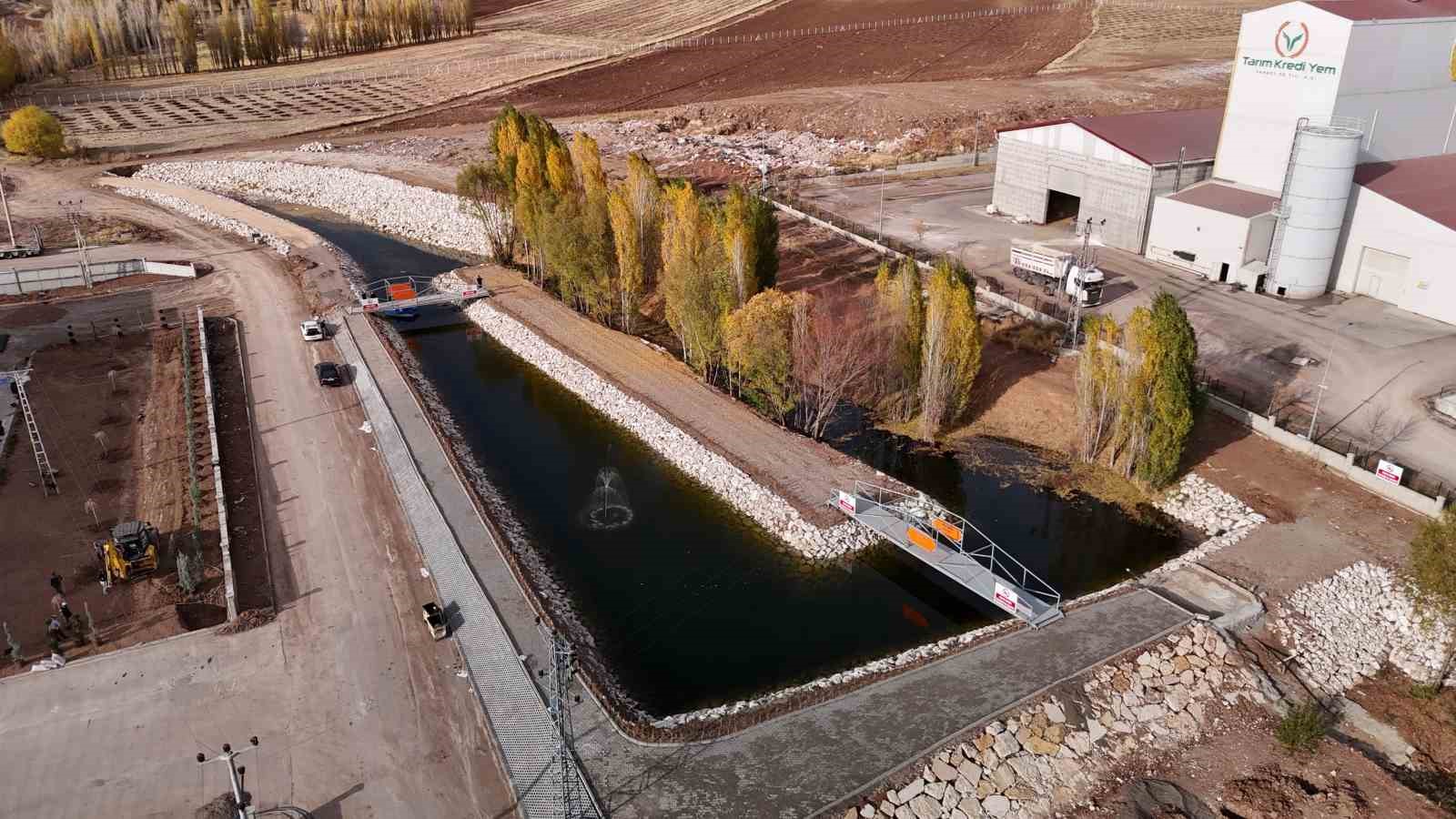 bir yanda sanayi uretimi yapiliyor bir yanda doga korunuyor 6 I74KeRRJ