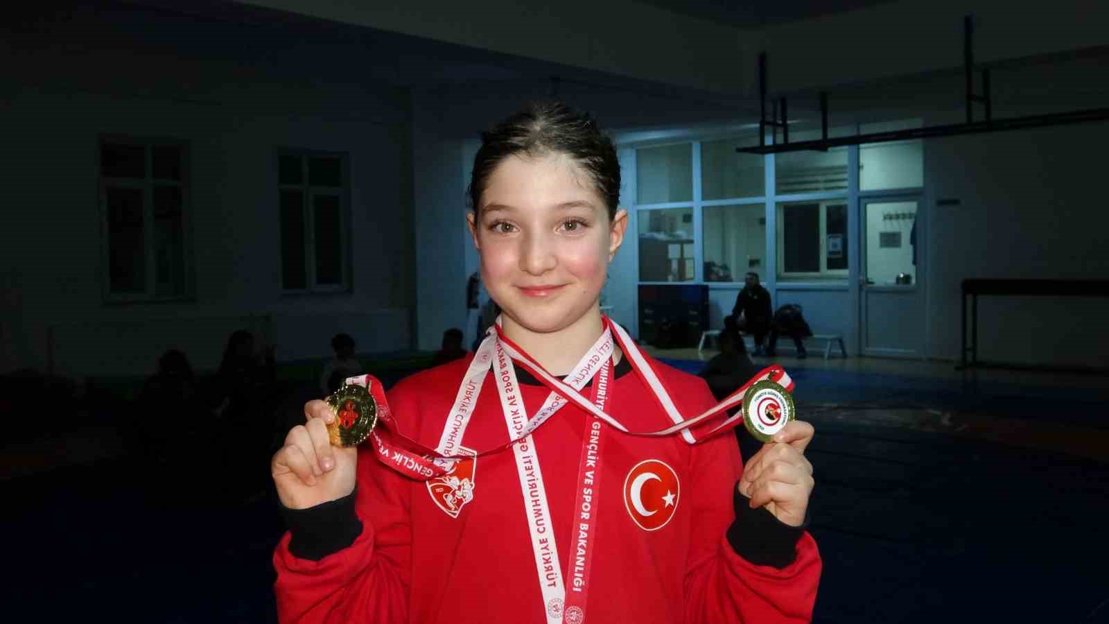 Bir yetenek taraması hayatını değiştirdi 10 yaşındaki güreşçi Asya, Türkiye şampiyonu oldu 6 bir yetenek taramasi hayatini degistirdi 10 yasindaki guresci asya turkiye sampiyonu oldu 2 KcMtcvFA