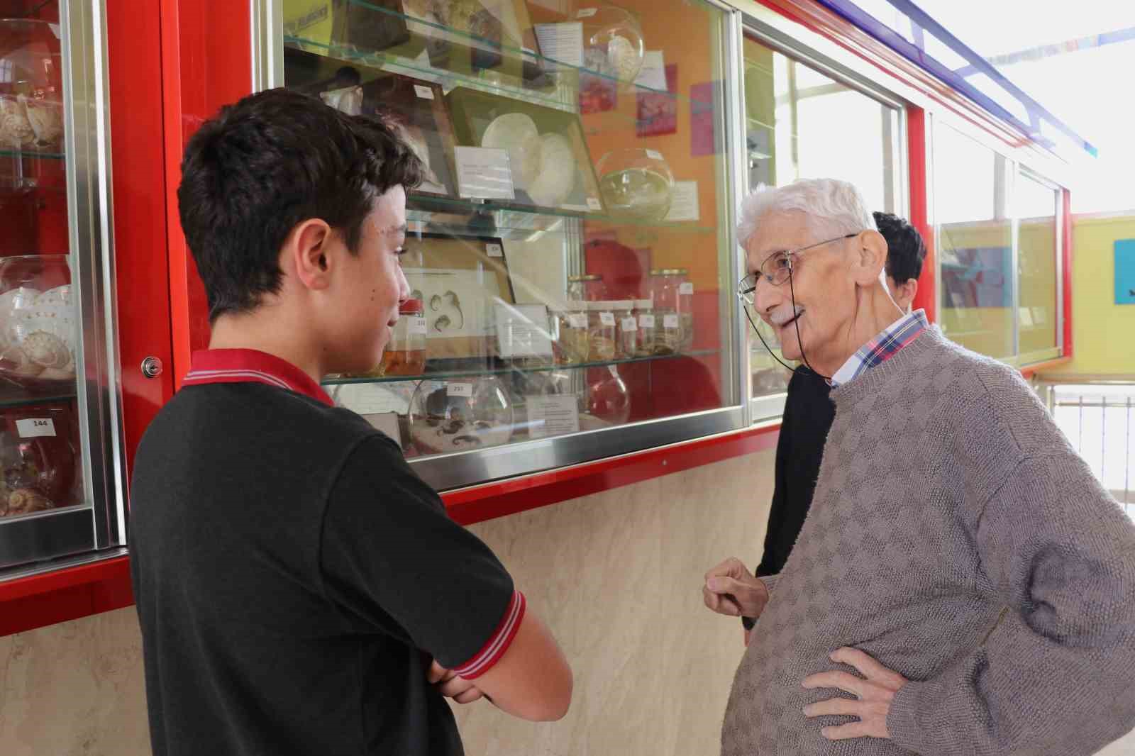 bir yumurta ile basladigi biyoloji merakini muzeye donusturdu 1 cJjYVLpL