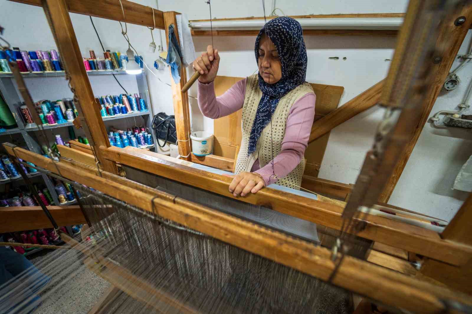 bir zamanlar gemilere yelken oluyordu simdilerde gunluk hayata dokunuyor 2 ghsNjOMD