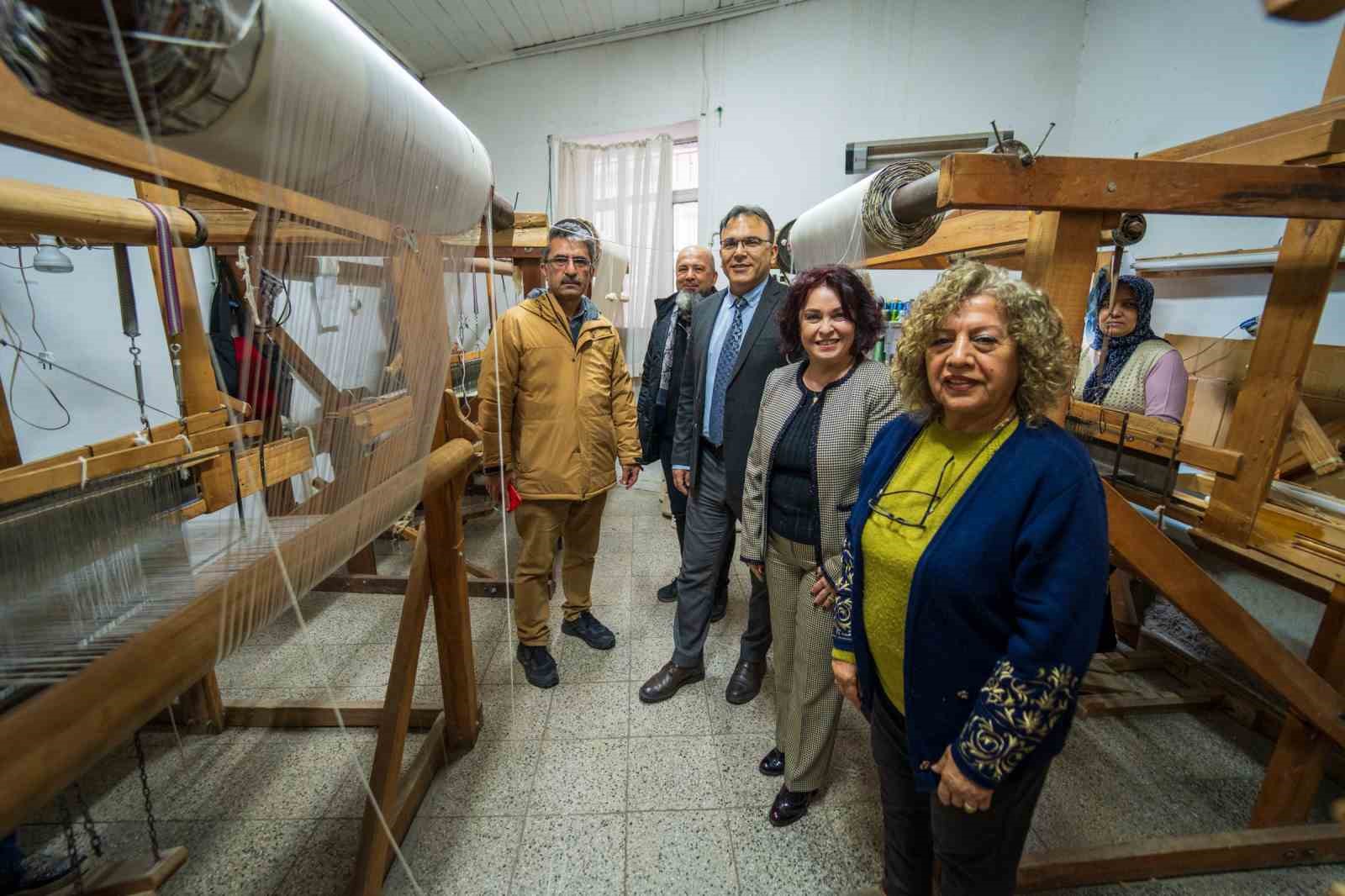 bir zamanlar gemilere yelken oluyordu simdilerde gunluk hayata dokunuyor 4 3tZRdG3u